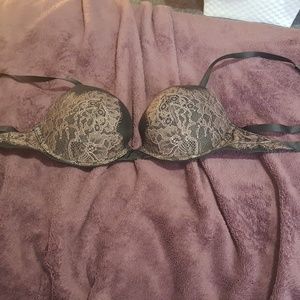 Victoria's  Secret push-up bra size 36 B